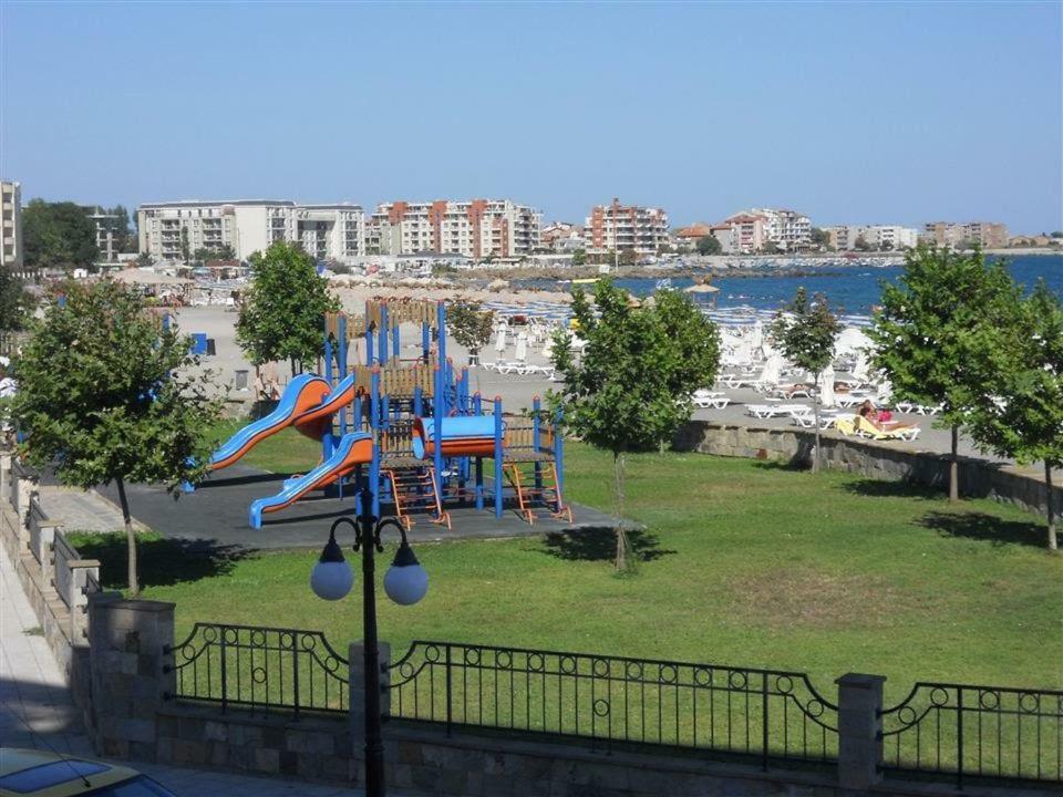 Penelopa Palace Apart Hotel & SPA Pomorie Exterior foto